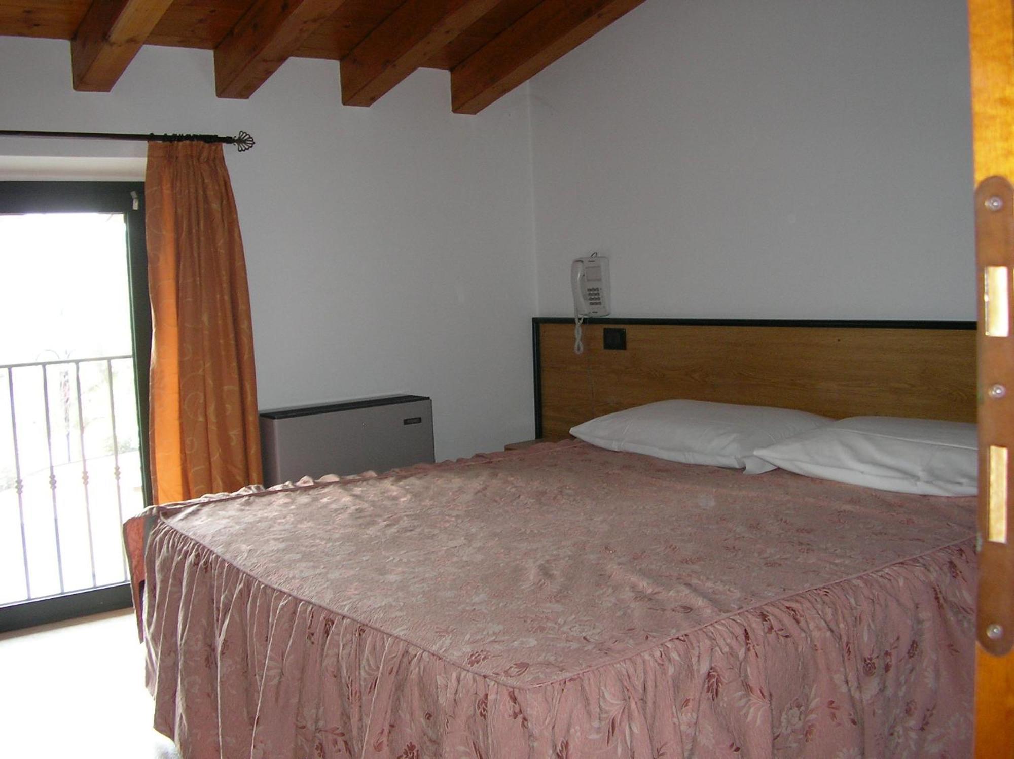 Hotel La Pergola Moniga del Garda Exteriér fotografie